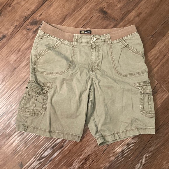 Lee Relaxed Fit Cargo Khakis Mens Shorts Size 33 - Picture 1 of 12